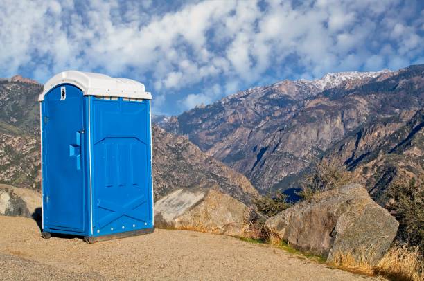 Portable bathroom rental in Clinton, OK